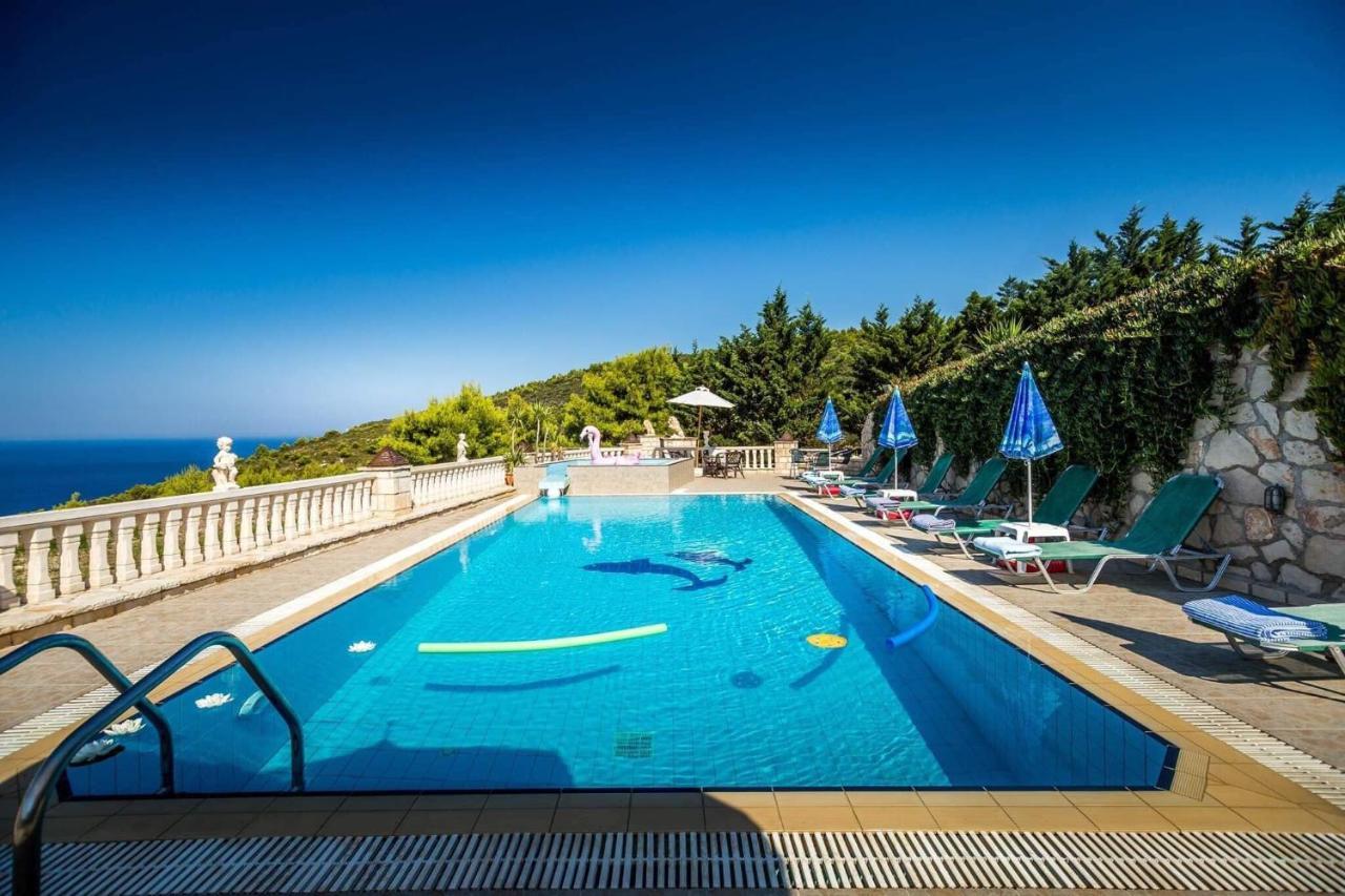Keri Me Away - Argo'S Summer Poolside Retreats Βίλα Εξωτερικό φωτογραφία