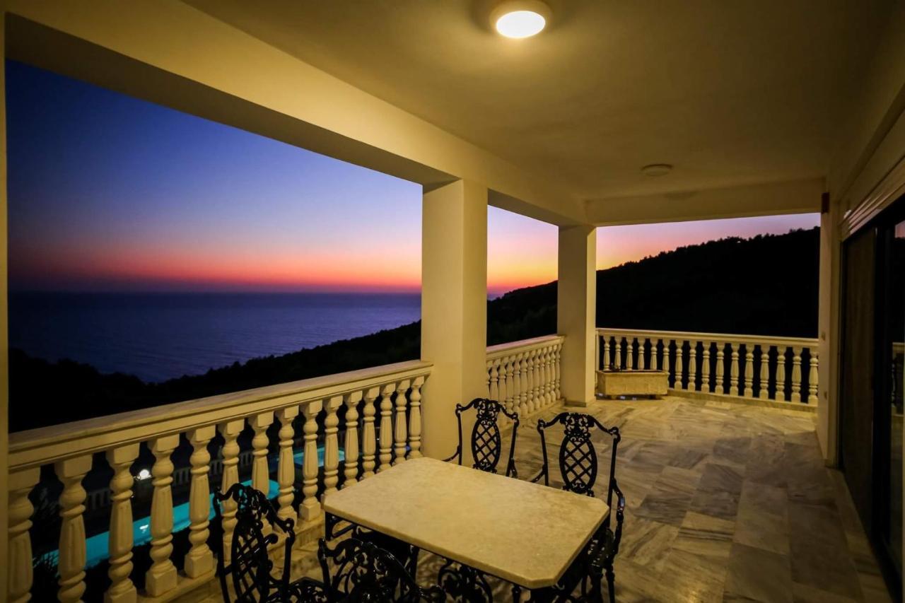 Keri Me Away - Argo'S Summer Poolside Retreats Βίλα Εξωτερικό φωτογραφία